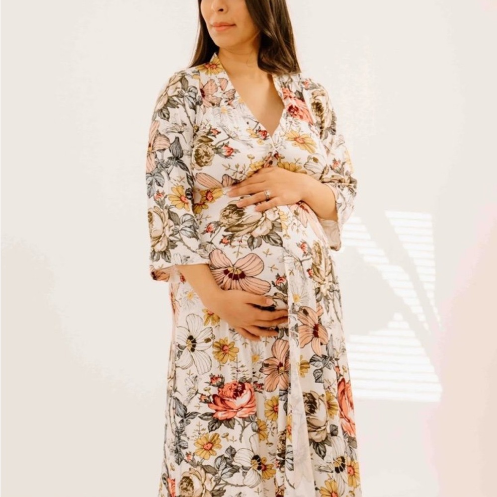 Lila Labor and Birth Maternity Vintage Floral Robe Gown